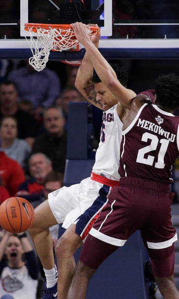 Norvell lifts No. 3 Gonzaga over Texas A&M 94-71